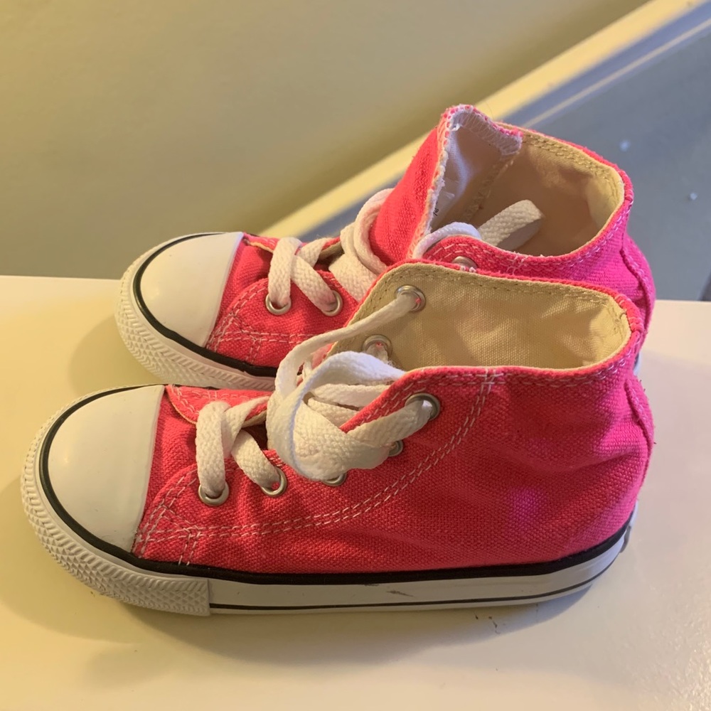 Kids converse shoes